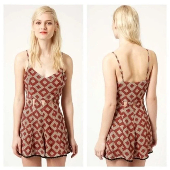 Topshop | Geo Tribal Print Cut Out Romper/Playsuit - Size US 4 - Picture 1 of 13